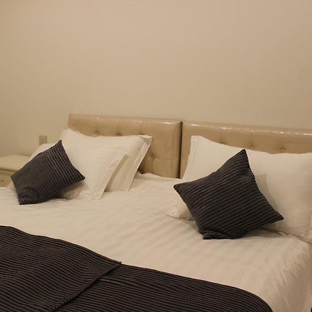 Ferienwohnung بيت السليمي التراثي Shaqra Zimmer foto